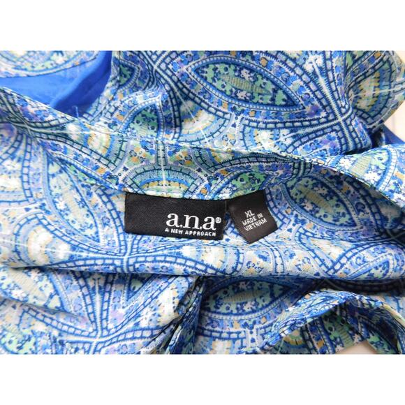 A.N.A A New Approach Shirt Tank Top XL Blue White Geometric Sleeveless V-Neck - Picture 5 of 7